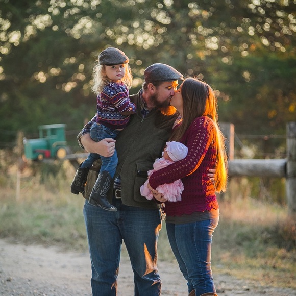 Follow us to get the latest news about sales, deals & see listings coming soon!! - Picture 5 of 8